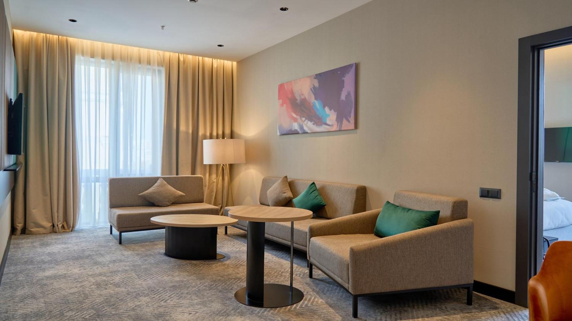 Holiday Inn Tashkent City By Ihg מראה חיצוני תמונה
