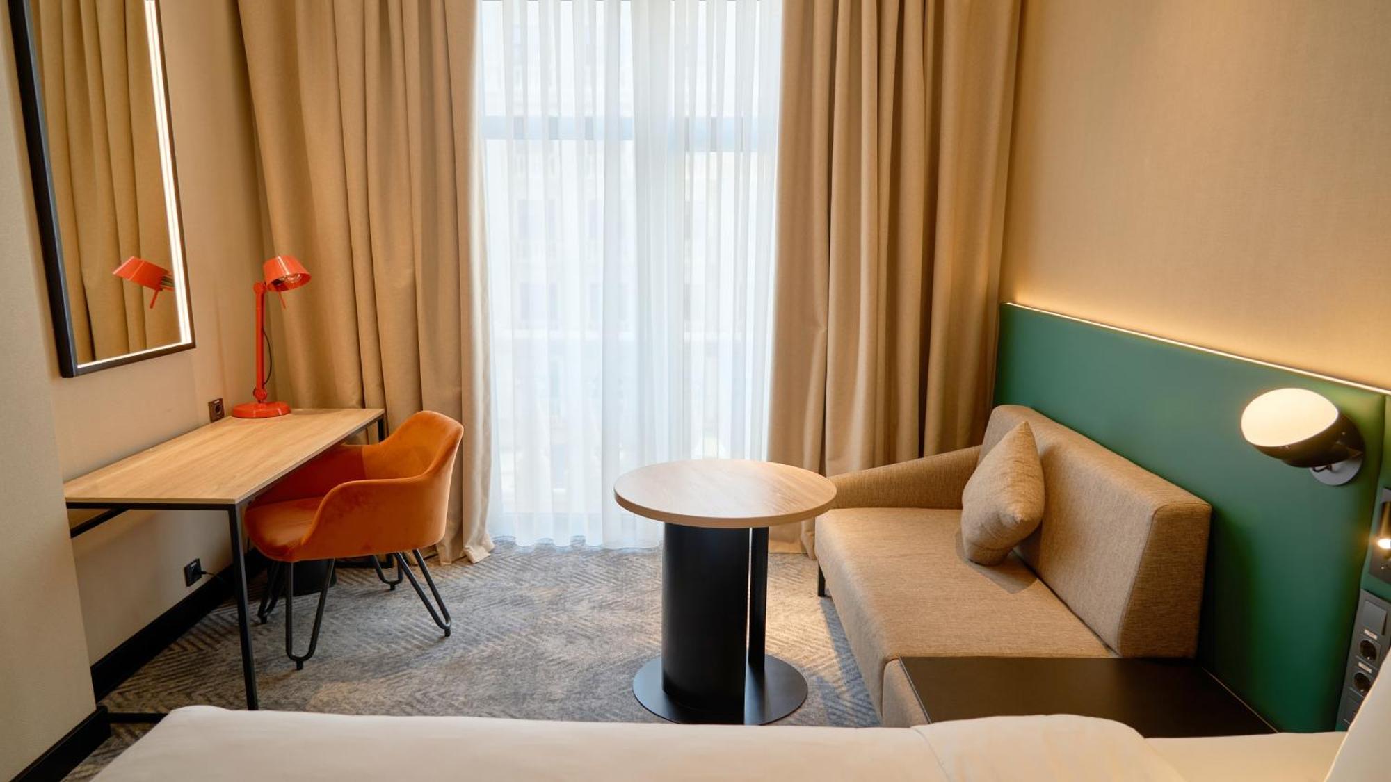 Holiday Inn Tashkent City By Ihg מראה חיצוני תמונה